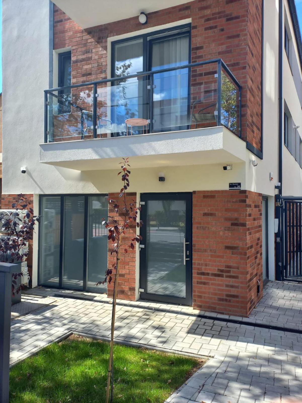 Cinque Stelle Hotel Apartments Cluj Napoca Bagian luar foto